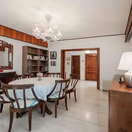 アパート Plumeria Alba