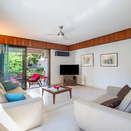 Plumeria Alba アパート Rhodes City